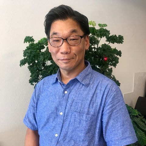 美容室オリーブ飯塚健一